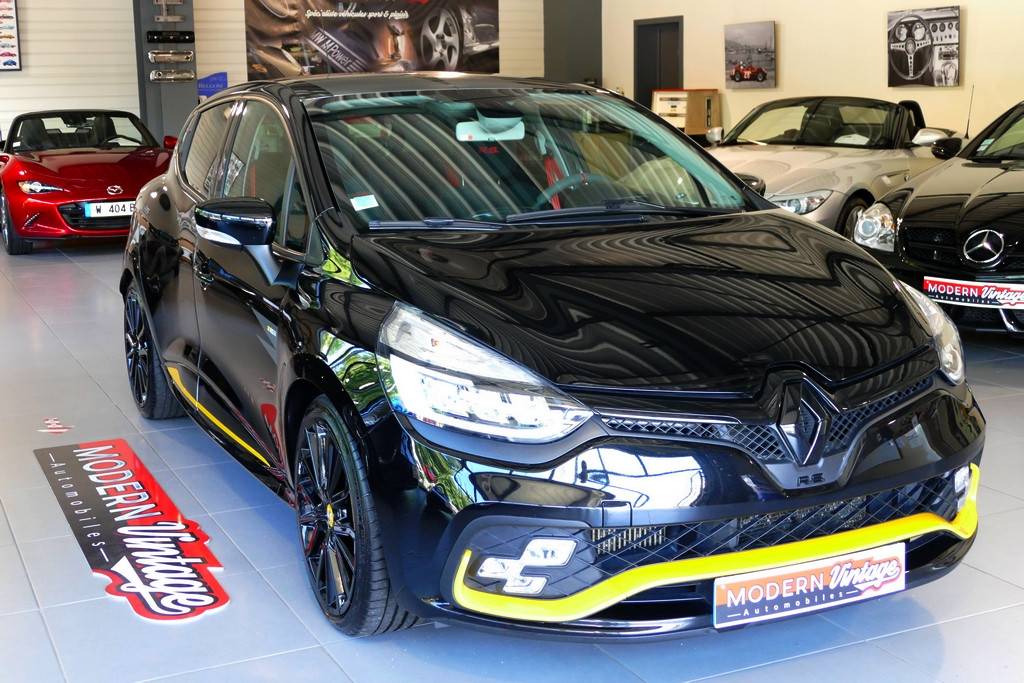 Renault Clio 4 RS18 Trophy 220 EDC 16