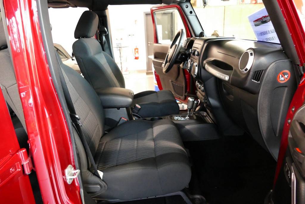 Jeep Wrangler Unlimited 2.8 CRD 200cv 5