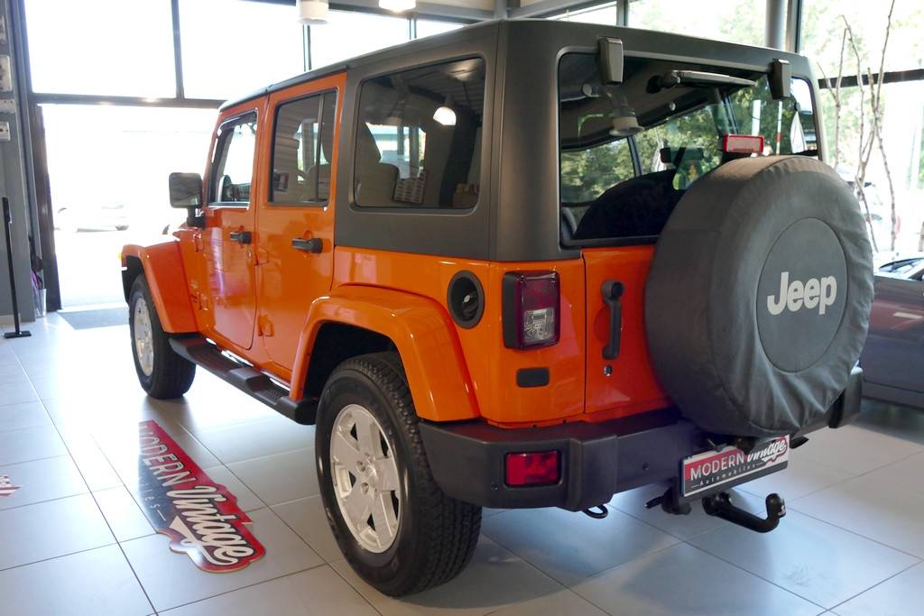 Jeep Wrangler 2.8 CRD Unlimited 200cv Sahara Orange Crush! 13