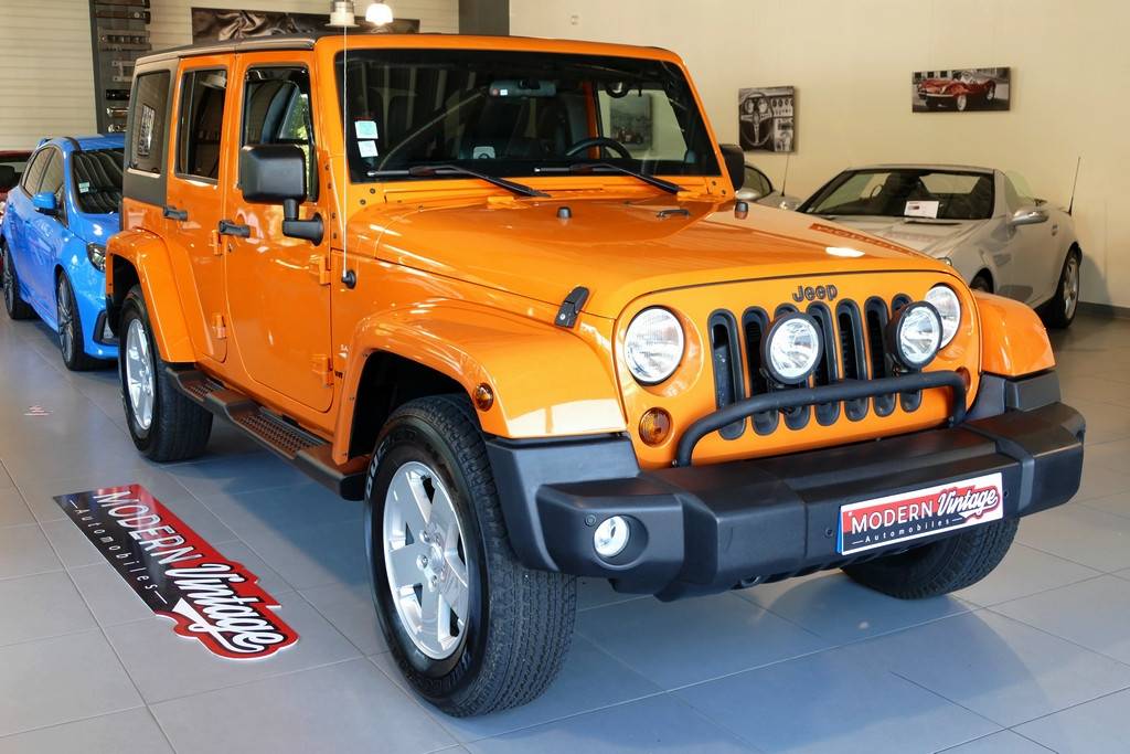 Jeep Wrangler 2.8 CRD Unlimited 200cv Sahara Orange Crush! 14