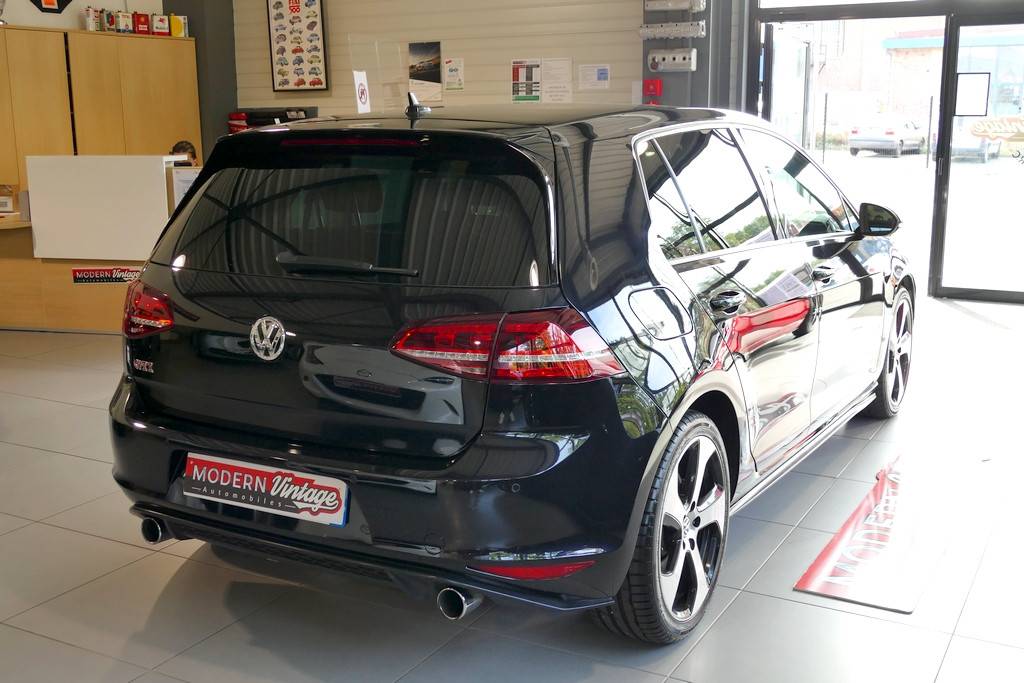 Volkswagen Golf VII GTI Performance 230cv DSG 14