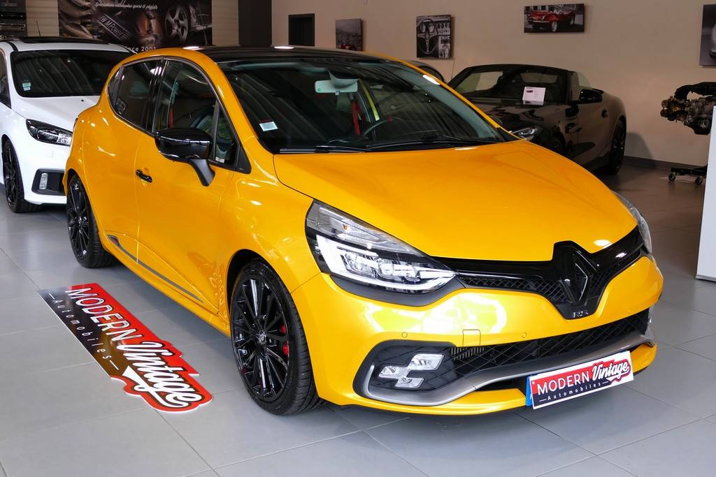 Renault Clio 4 RS Trophy 220 EDC 16