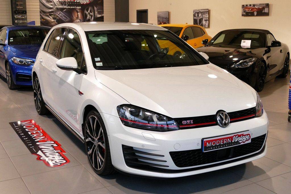 Volkswagen Golf VII GTI Performance 230cv DSG 15