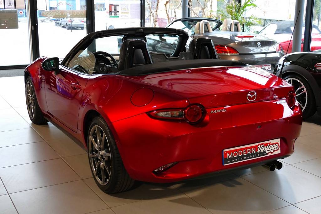 Mazda MX-5 Roadster ND 2.0 184 Selection Recaro 19