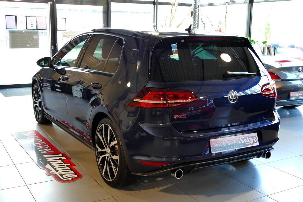 Volkswagen Golf VII GTI Performance 230cv DSG 14