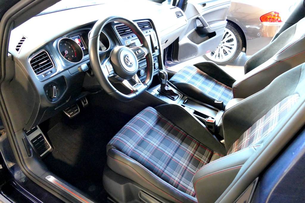 Volkswagen Golf VII GTI Performance 230cv DSG 18