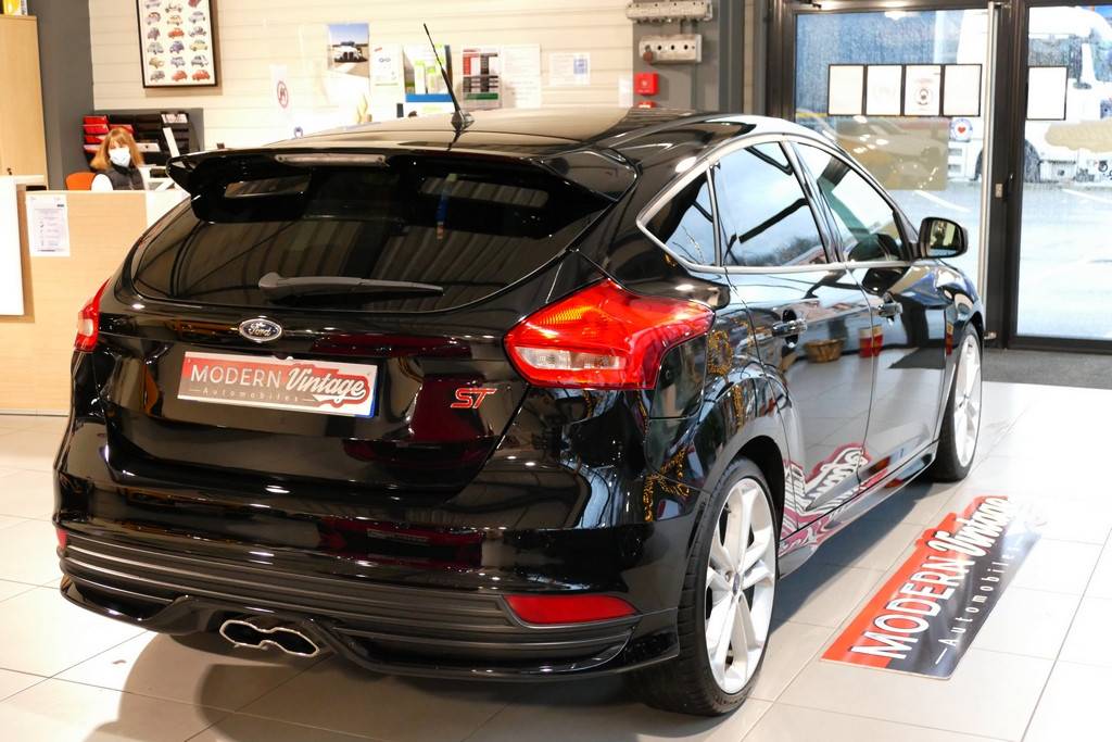 Ford Focus ST 2.0 Ecoboost 250cv 14