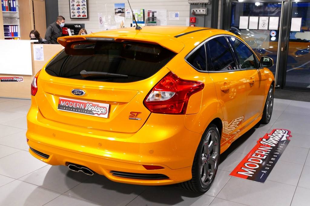 Ford Focus ST 2.0 Ecoboost 250cv 14