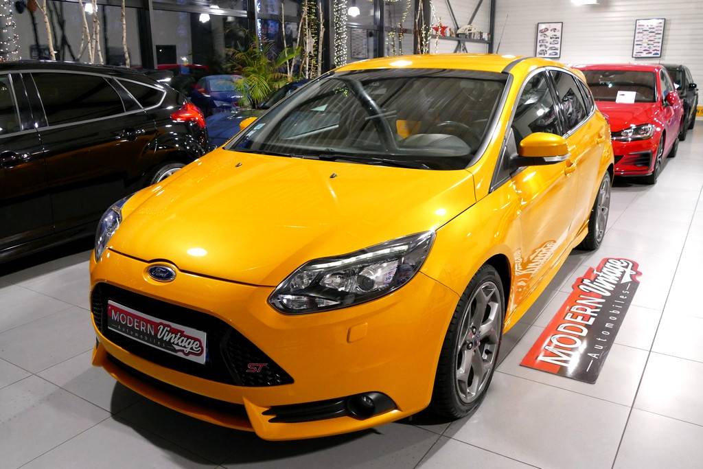 Ford Focus ST 2.0 Ecoboost 250cv 20