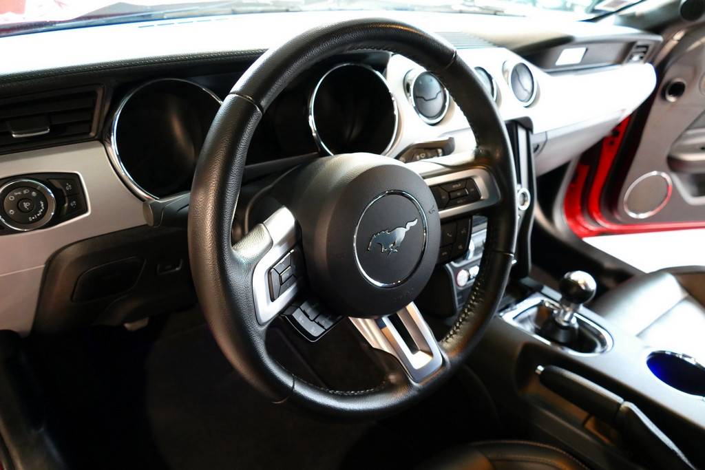 Ford Mustang GT 5.0 V8 Fastback 421cv Ecotaxe Incluse! 6