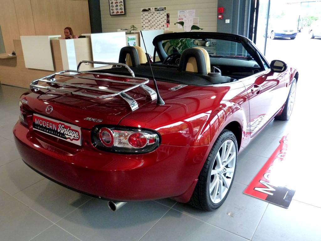 Mazda MX-5 2.0 160 Roadster Elegance 12