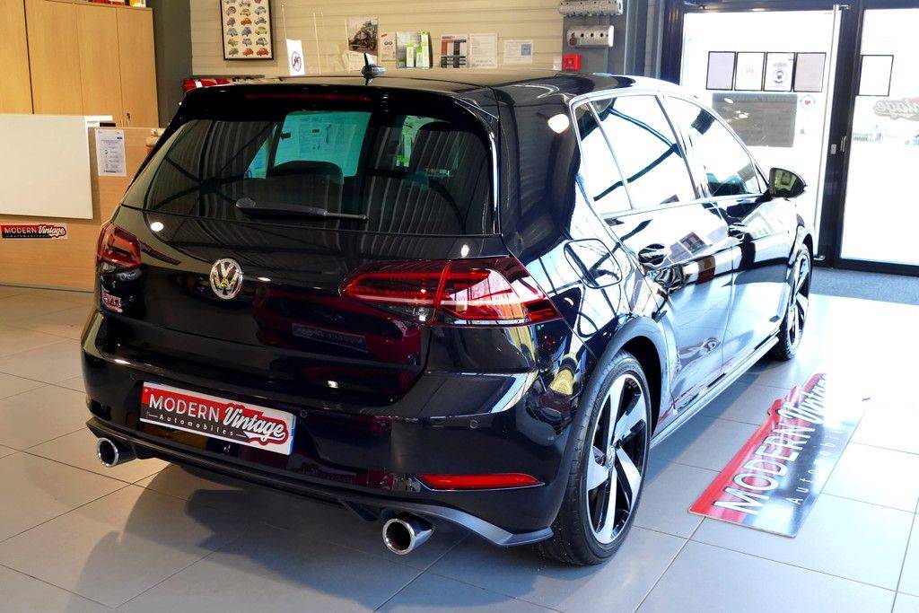 Volkswagen Golf VII GTI Performance 245 DSG Facelift 18