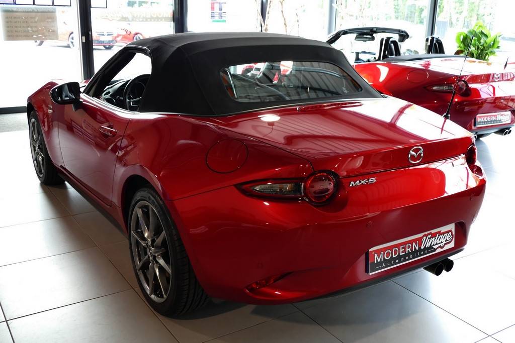 Mazda MX-5 Roadster ND 2.0 160cv Pack Sport Recaro 10