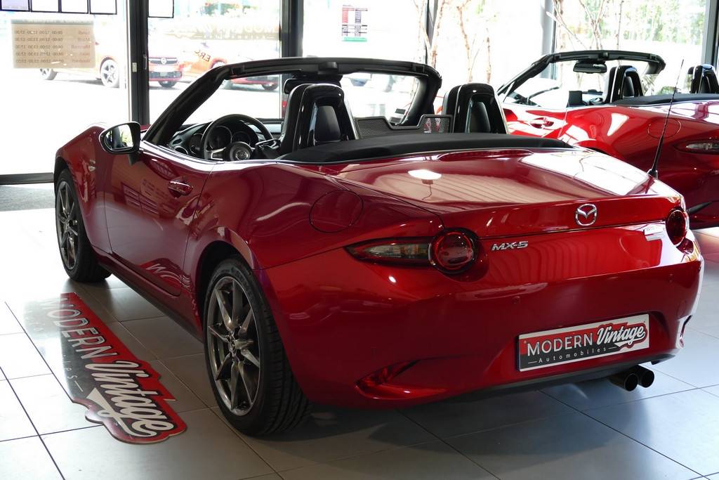 Mazda MX-5 Roadster ND 2.0 160cv Pack Sport Recaro 12