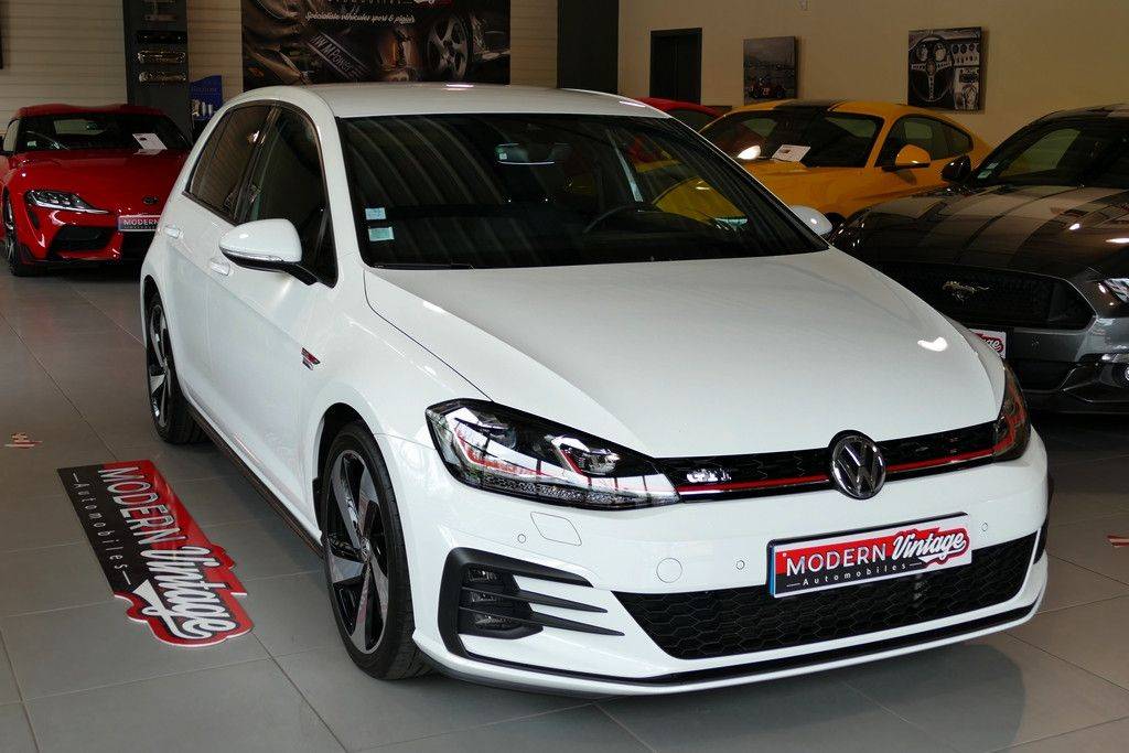 Volkswagen Golf VII GTI 230cv Facelift 14