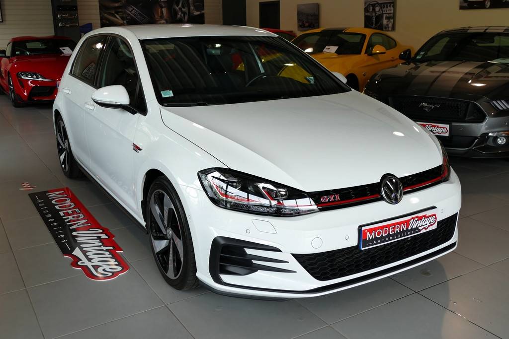 Volkswagen Golf VII GTI Performance 245 DSG Facelift 17