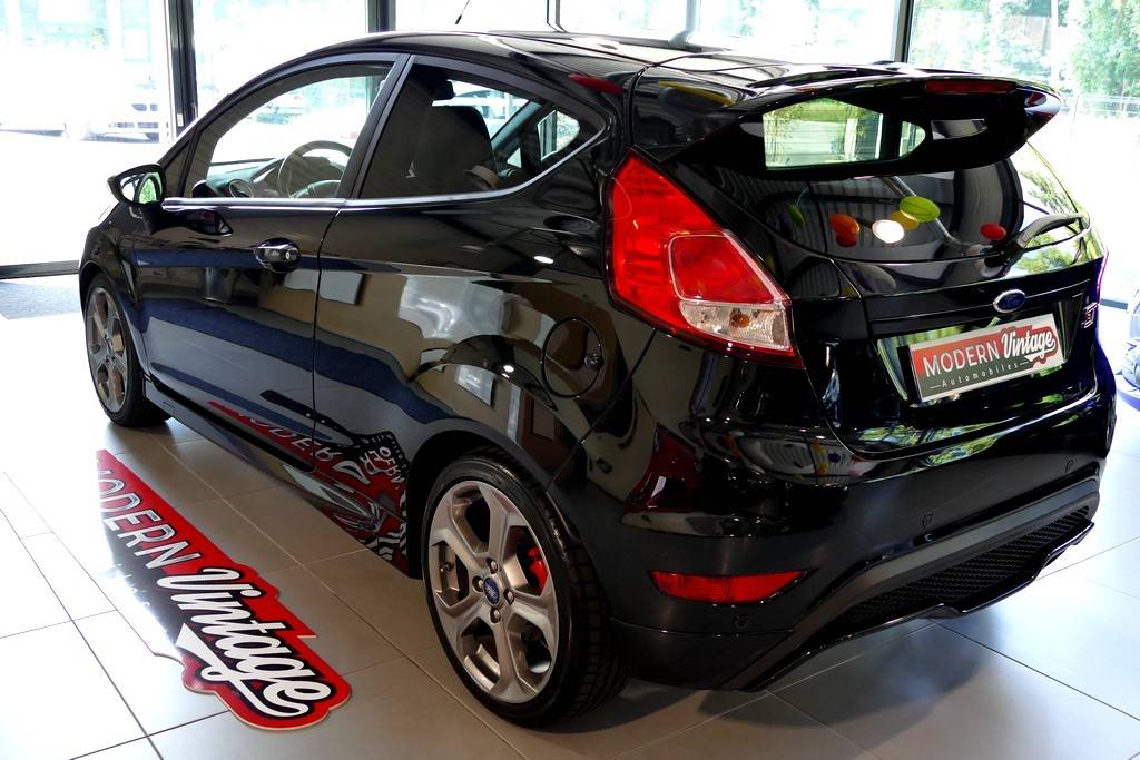 Ford Fiesta ST 1.6 Ecoboost 182cv Performance 13