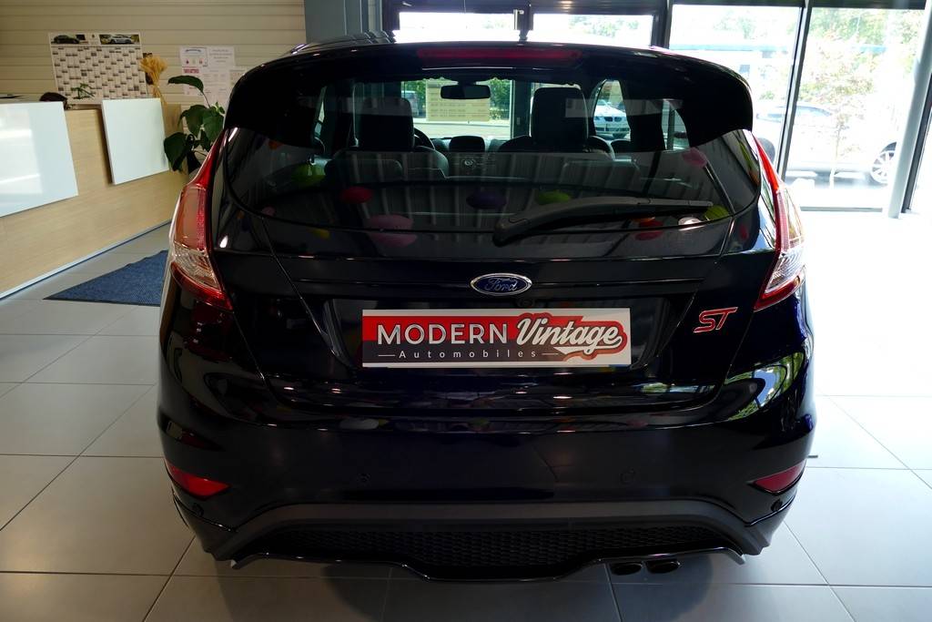 Ford Fiesta ST 1.6 Ecoboost 182cv Performance 17