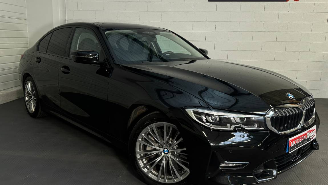 Photographie d'un véhicule en vente chez Modern Vintage, concessionnaire et garagiste à
						  Bischwiller