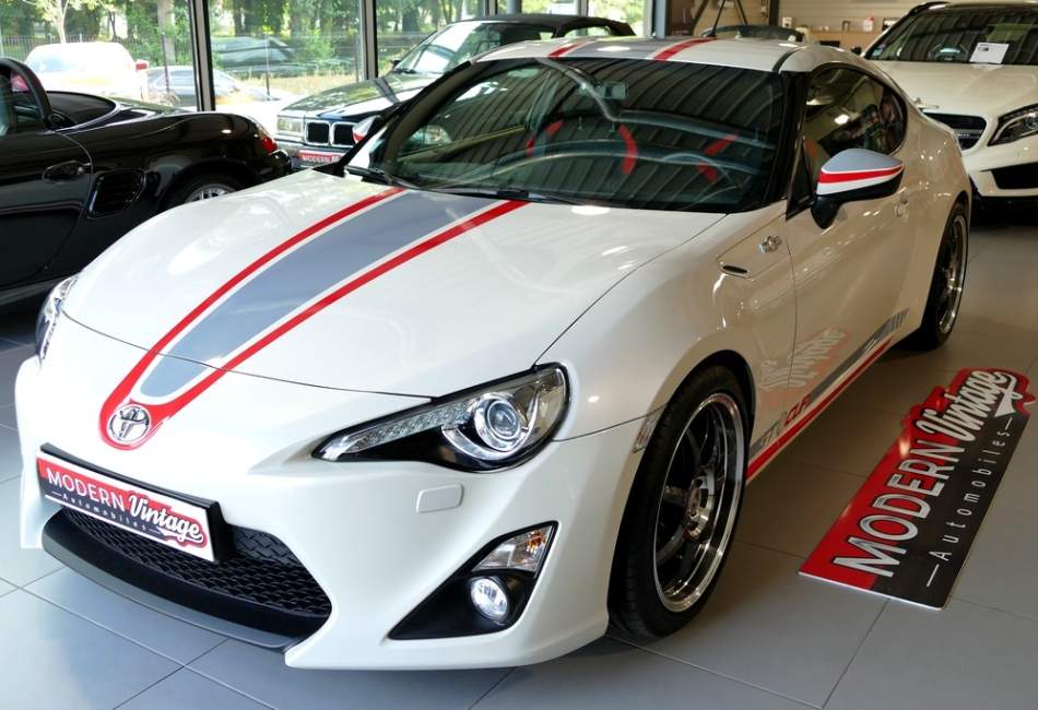 Toyota GT86 2.0 D-4S Look Cup Edition