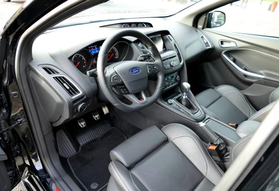 Ford Focus ST 2.0 Ecoboost 250cv