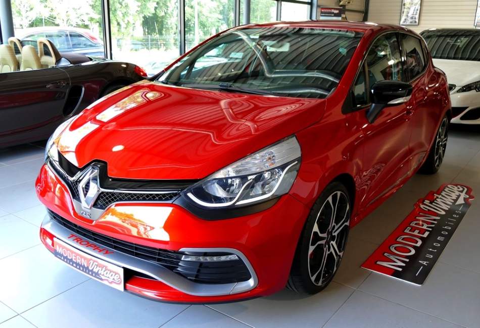 Renault Clio 4 RS Trophy 220 EDC
