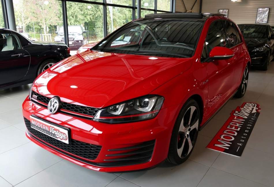 Volkswagen Golf VII GTI Performance 2.0 TSI 230