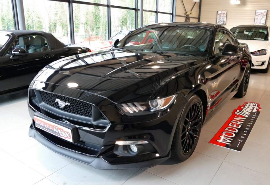 Ford Mustang GT Fastback 5.0 V8 421cv