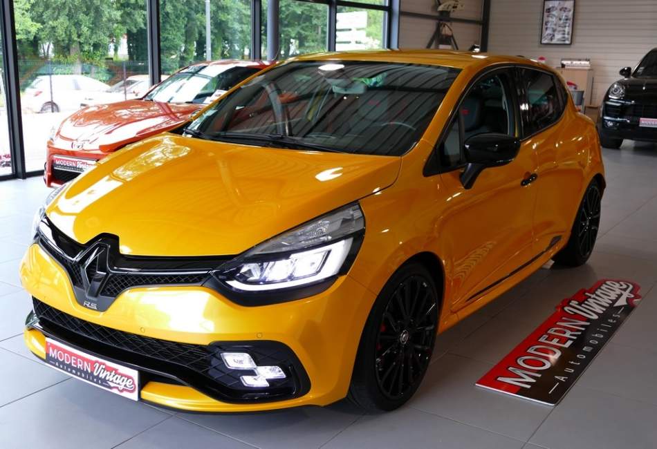 Renault Clio 4 RS Trophy 220 EDC