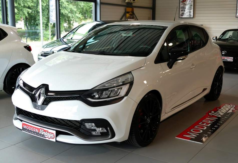 Renault Clio 4 RS Trophy 220 EDC