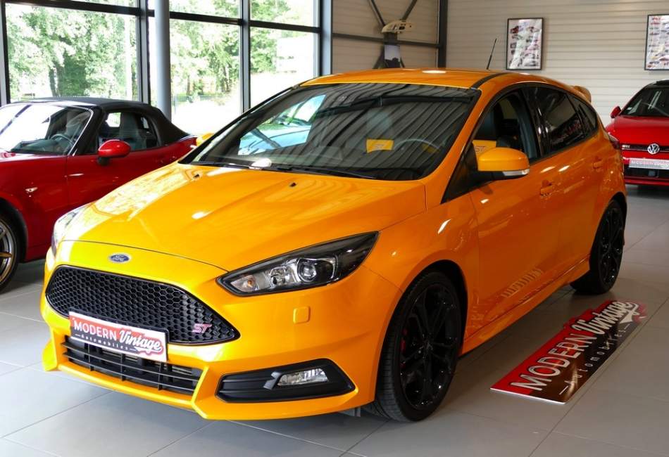 Ford Focus ST 2.0 Ecoboost 250cv