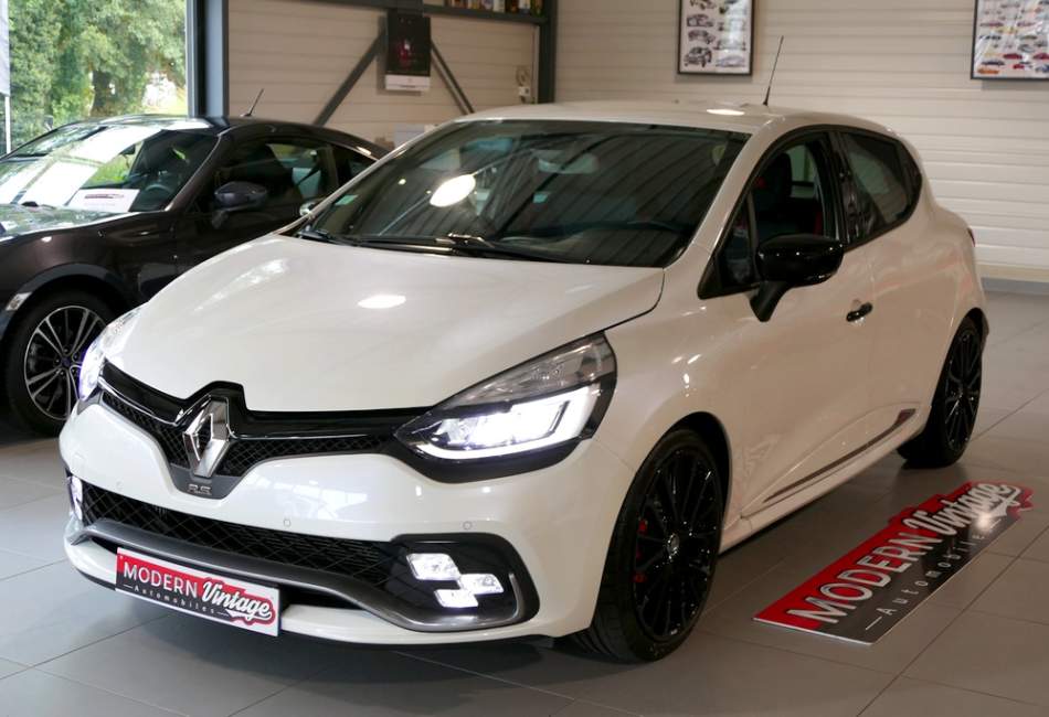 Renault Clio 4 RS Trophy 220 EDC