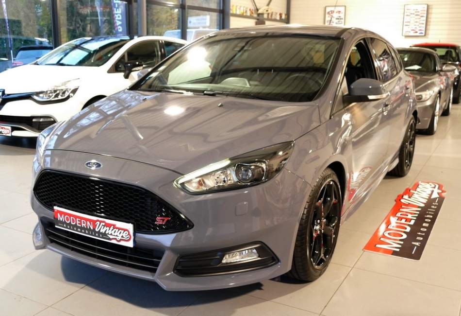 Ford Focus ST 2.0 Ecoboost 250cv