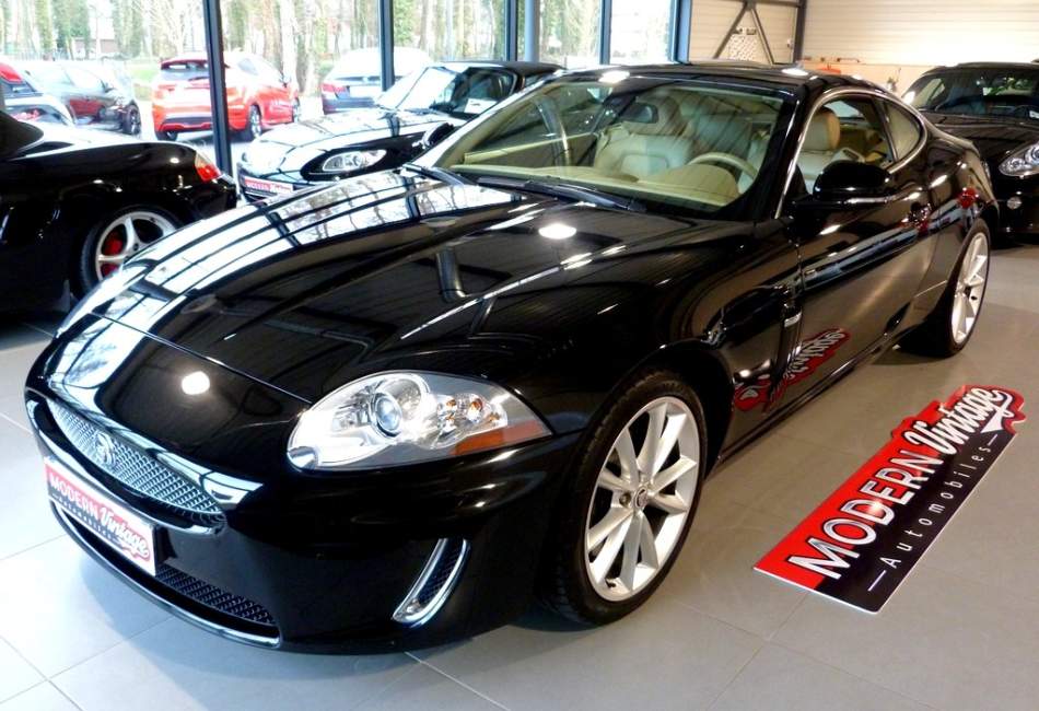 Jaguar XK 5.0 V8 385 Portfolio Bowers Wilkins