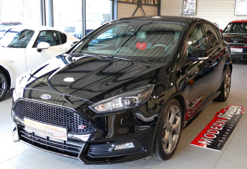 Ford Focus ST 2.0 Ecoboost 250cv