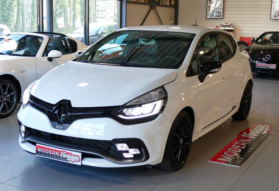 Renault Clio 4 RS Trophy 220 EDC