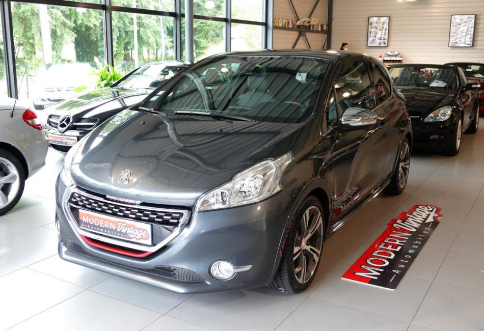 Peugeot 208 GTi 1.6 THP 200cv