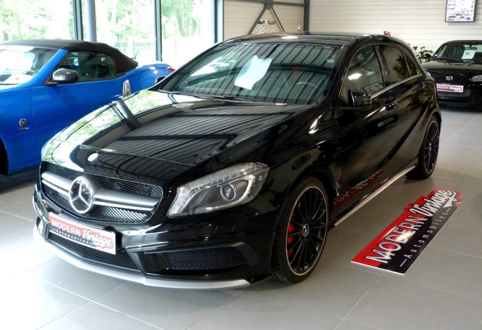 Mercedes-Benz A45 AMG 4MATIC