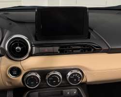 Mazda MX-5 ND 1.5 131cv Sakura 3