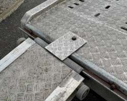 Nissan Cabstar NT400 2.5 136cv 3