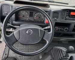 Nissan Cabstar NT400 2.5 136cv 7