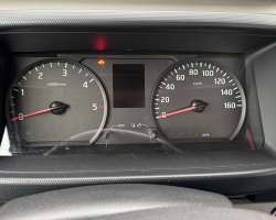 Nissan Cabstar NT400 2.5 136cv 8