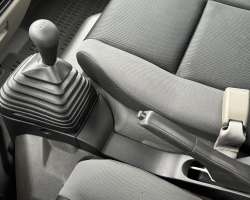 Nissan Cabstar NT400 2.5 136cv 1