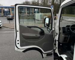 Nissan Cabstar NT400 2.5 136cv 3