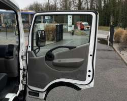 Nissan Cabstar NT400 2.5 136cv 6