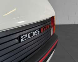 Peugeot 205 GTI 1.6 115cv Phase 1 7