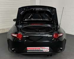 Mazda MX-5 ND 1.5 131cv Sakura 2