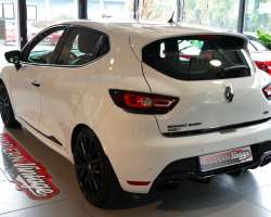 Renault Clio 4 RS Trophy 220 EDC 0 Renault Clio 4 RS Trophy 220 EDC 0
