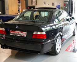 BMW M3 E36 Berline 3.0l 286cv 1