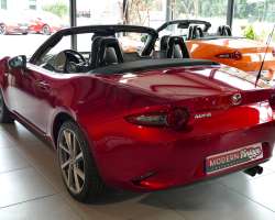 Mazda MX-5 ND Roadster 2.0 184cv Selection 4